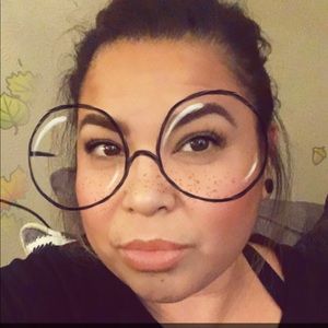 Meet your Posher, Angelica